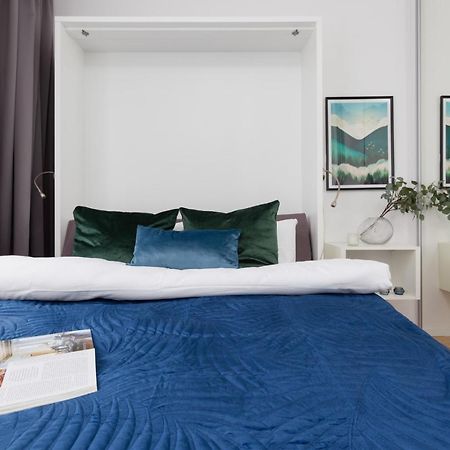 Apartments Varsovia Kasprzaka By Noclegi Renters Екстер'єр фото