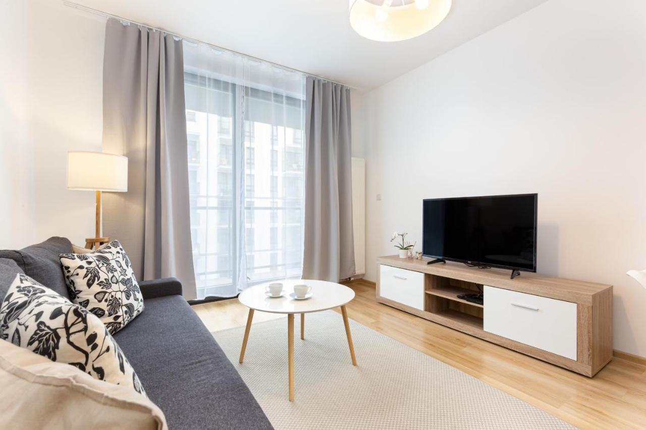Apartments Varsovia Kasprzaka By Noclegi Renters Екстер'єр фото