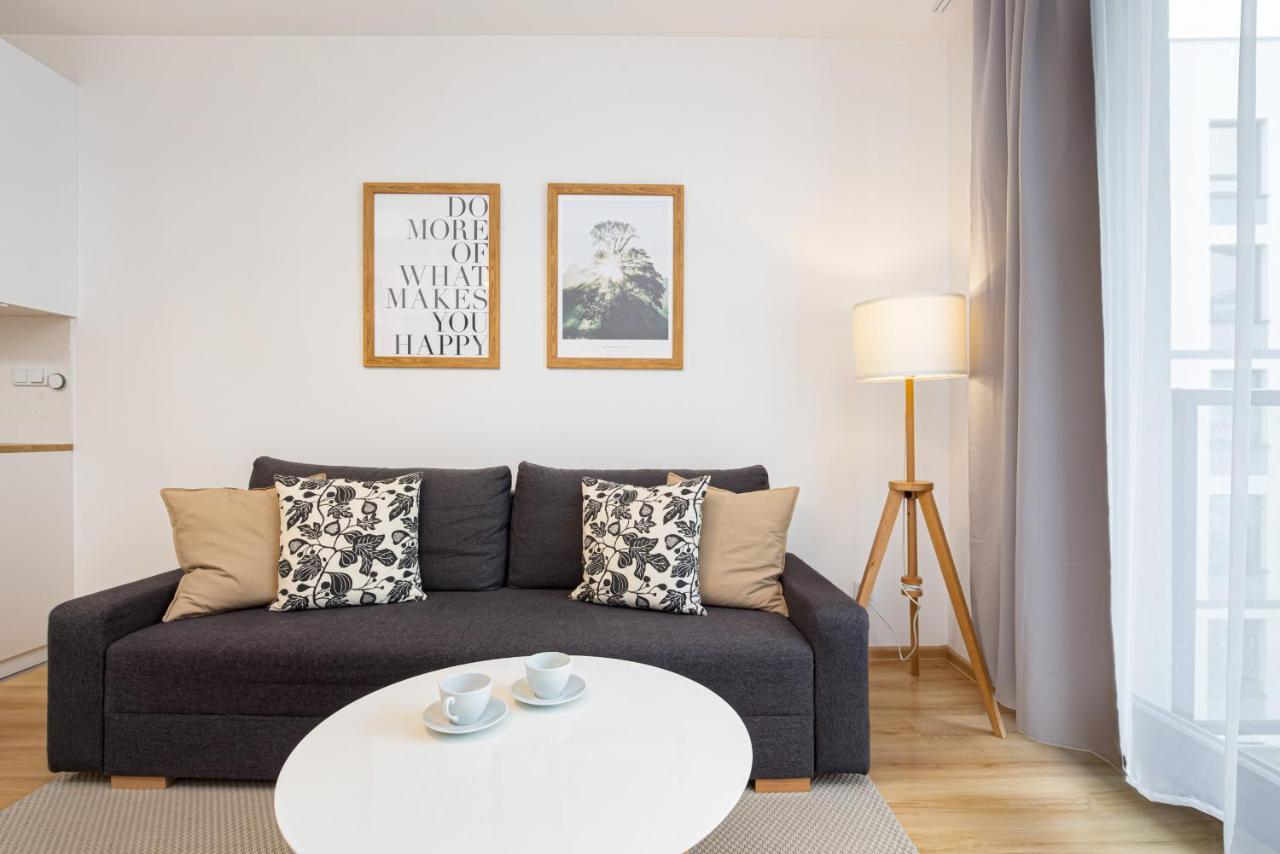 Apartments Varsovia Kasprzaka By Noclegi Renters Екстер'єр фото
