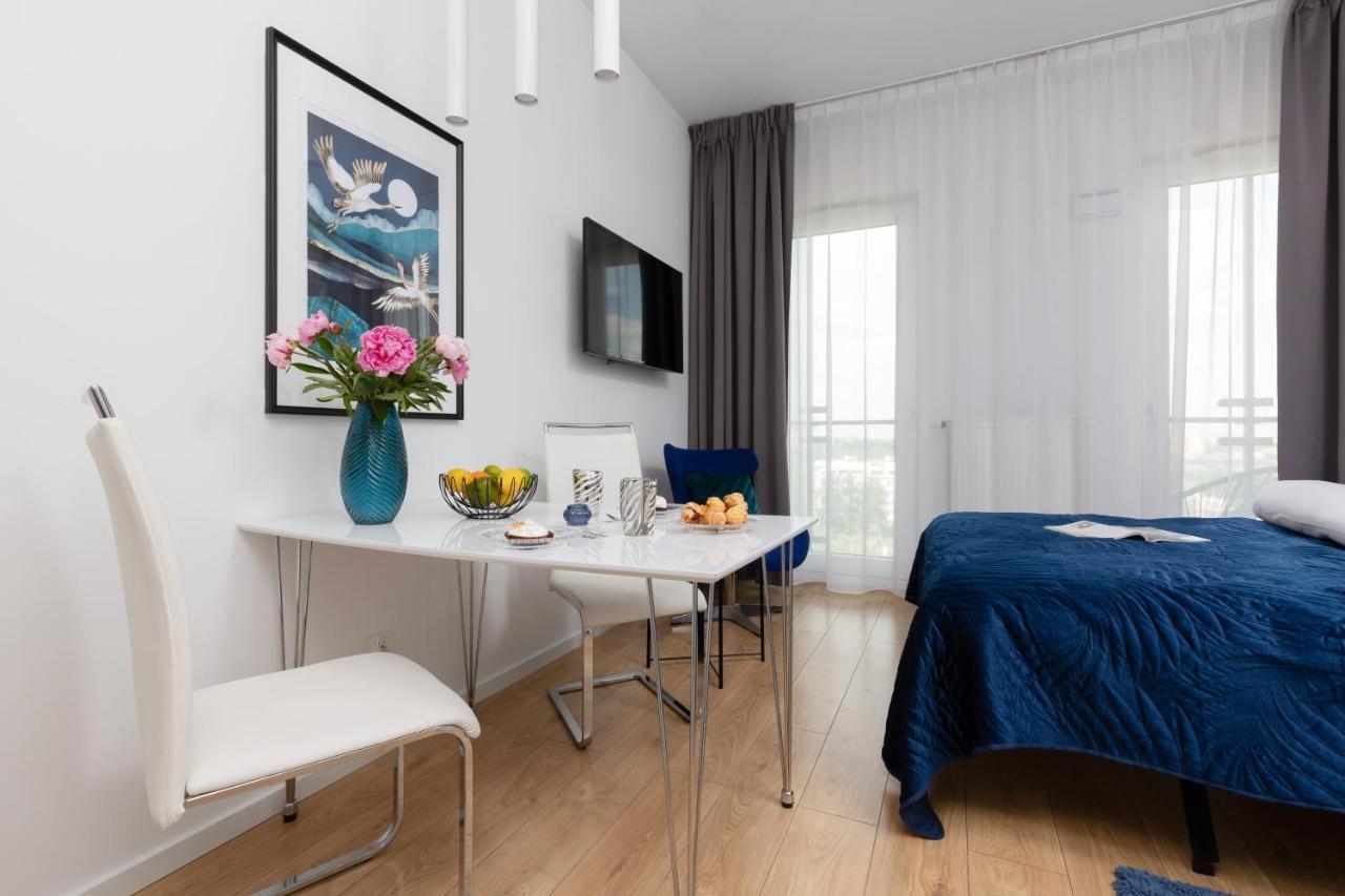 Apartments Varsovia Kasprzaka By Noclegi Renters Екстер'єр фото